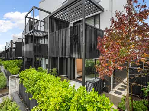1/71 Hobsonville Point Road, Hobsonville
