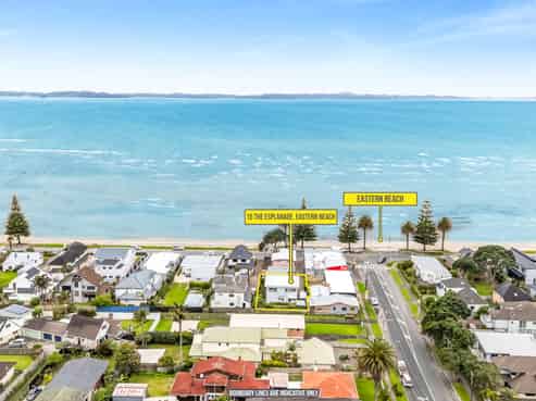 2/15 The Esplanade, Eastern Beach