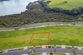 6 and 8 Nola Avenue, Glenbrook