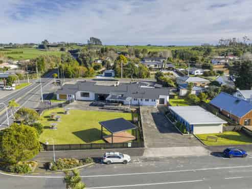 Urenui Hotel 14 Whakapaki St