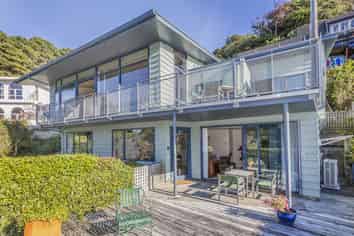 74 Falkirk Avenue, Seatoun