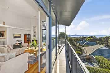 74 Falkirk Avenue, Seatoun