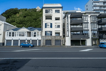 4/154 Oriental Parade, Oriental Bay