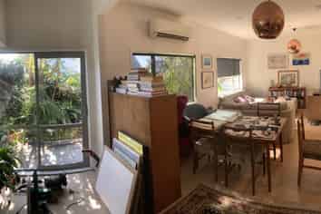Character Office on College Hill | 131 m2