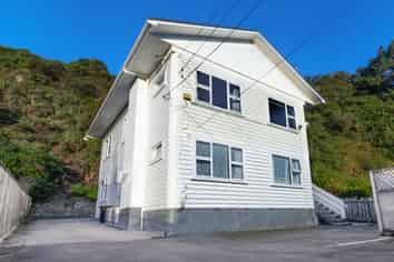 2/72b Ira Street, Miramar