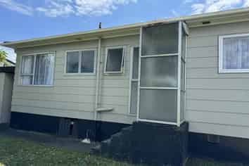 Auckland - Address withheld