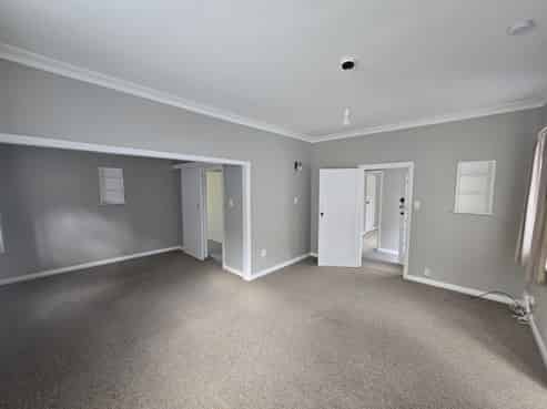 40 Sunshine Ave, Karori