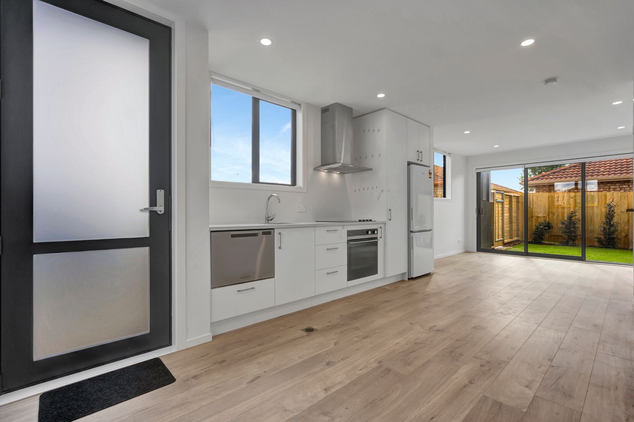 2 BEDS / 2.5 BATHS / AVAILABLE FROM 24th JULY - Ansicht 2