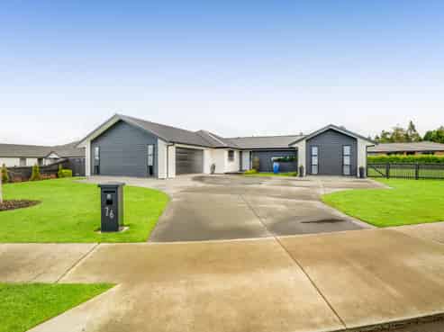 26 Mercade Close, Stratford