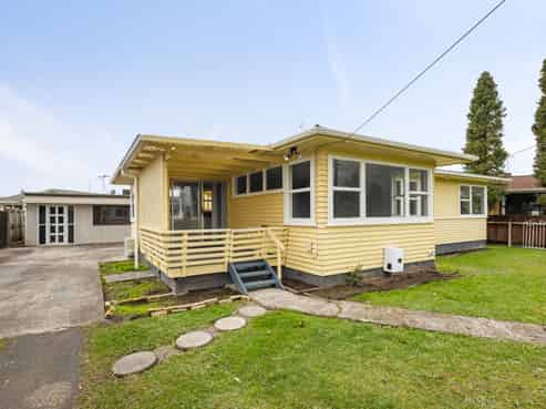 15 Cricket Place, Melville