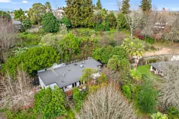 54 Pyes Pa Road, Pyes Pa