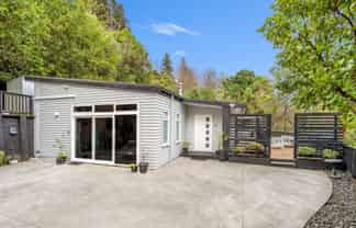 54 Pyes Pa Road, Pyes Pa