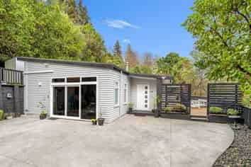 54 Pyes Pa Road, Pyes Pa