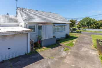 1/2 Fearon Ave, Three Kings