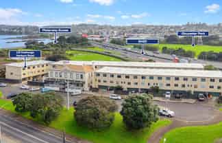 1/2 Onehunga Harbour Road, Onehunga