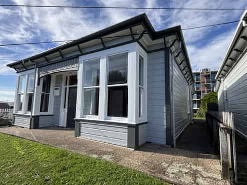 377 Adelaide Road, Newtown