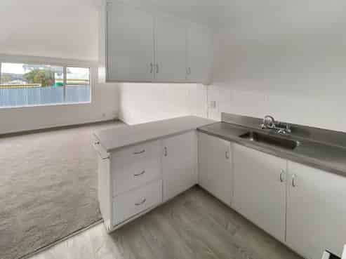 2/359 George Street, Stokes Valley