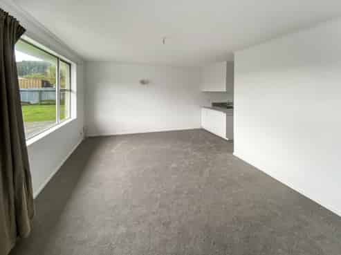 2/359 George Street, Stokes Valley