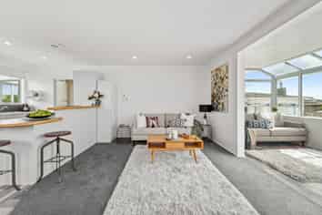774 Whangaparaoa Road, Manly