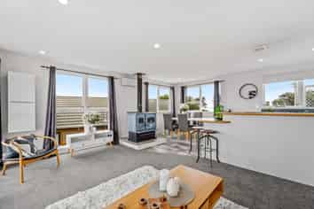 774 Whangaparaoa Road, Manly