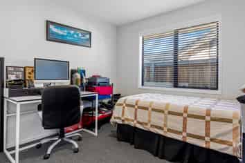 1 Upham Way, Amberley
