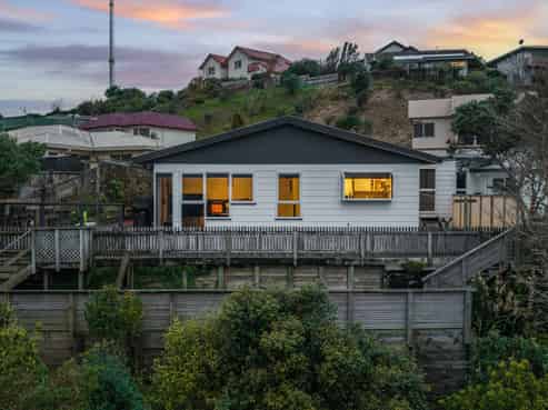 10A Sunningdale Lane, Woodridge