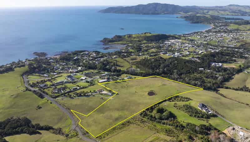 54 Morey Road, Cable Bay