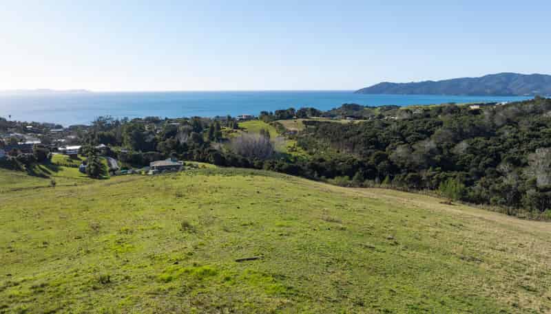 54 Morey Road, Cable Bay