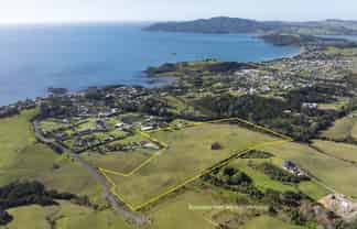 54 Morey Road, Cable Bay