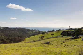 54 Morey Road, Cable Bay