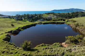 54 Morey Road, Cable Bay