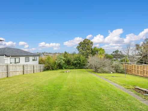 131 Arran Road, Browns Bay