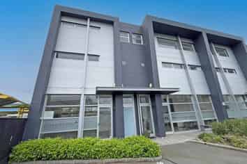 GROUND FLOOR ELLERSLIE OFFICE WITH PARKING
