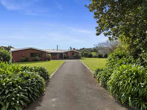 6 Byron Place, Whalers Gate