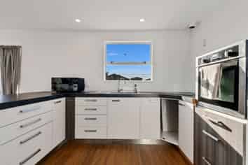 192A Breezes Road, Aranui