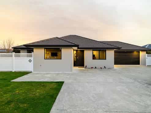 12 Peckham Lane, Ashhurst