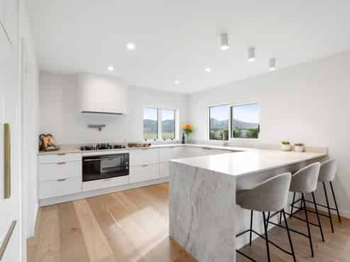 17 Pohutukawa Drive, Bay View