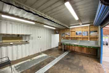 Yard and outbuildings - For Lease