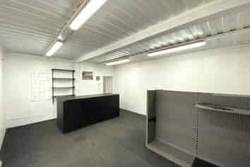 Yard and outbuildings - For Lease