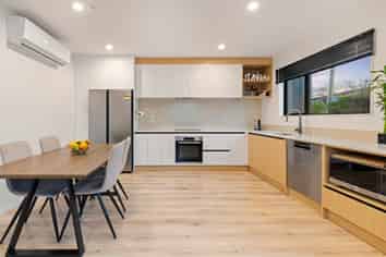 9/4 Dunkirk Road, Panmure