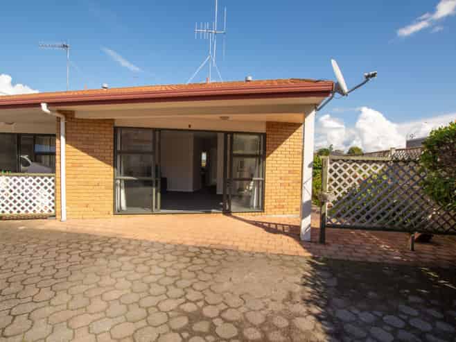 Outstanding Investment on Long Lease