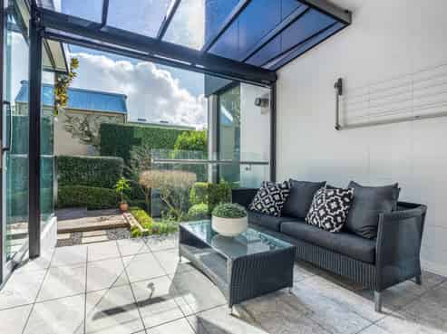 43 Scarborough Terrace, Parnell