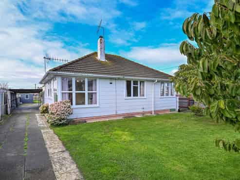 407 Montgomery Street, Raureka