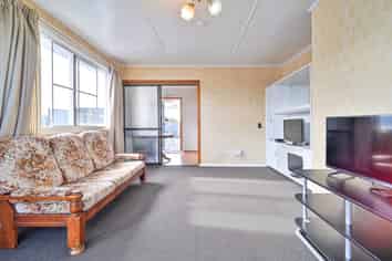 407 Montgomery Street, Raureka