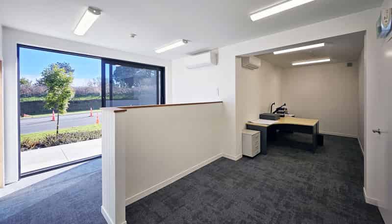 8 Keehan Drive, Hilltop