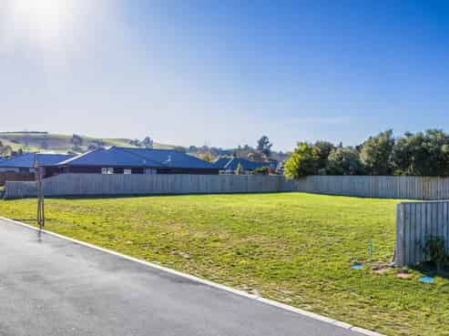 13 Foster Place, Amberley