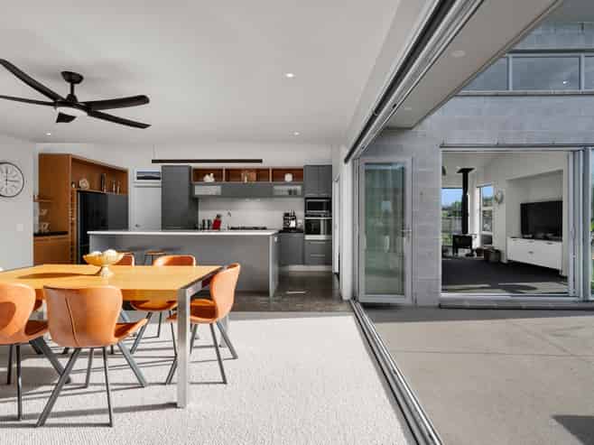 61 Karamea Street, Whalers Gate