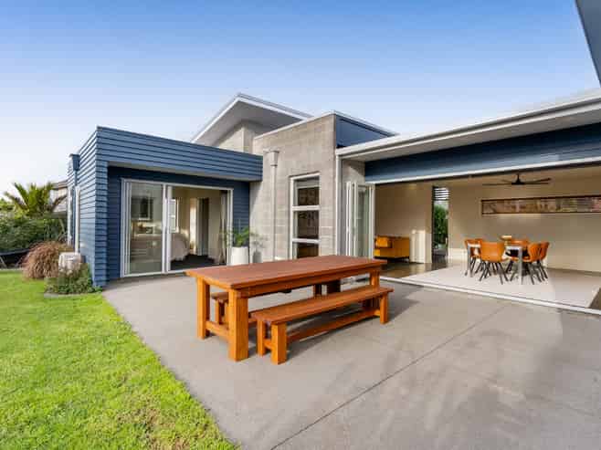 61 Karamea Street, Whalers Gate