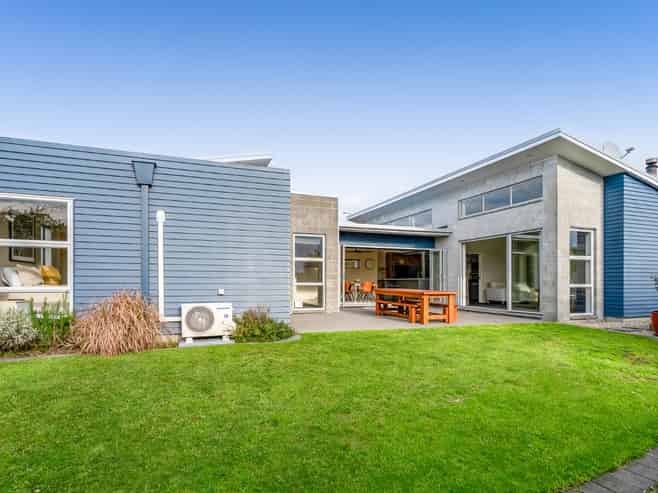 61 Karamea Street, Whalers Gate