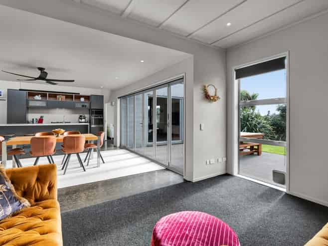 61 Karamea Street, Whalers Gate